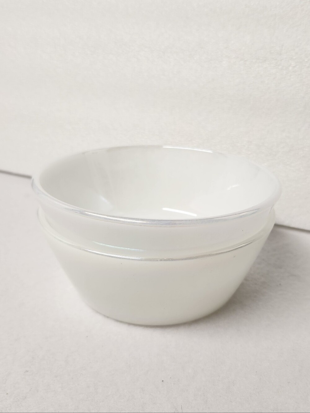 Federal Glass Moonglow Iridescent Pearl White Set of 2 Dessert Bowls Vintage MCM - Picture 2 of 11